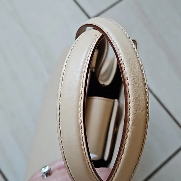 Salvatore Ferragamo Leather Handbag Silver Logo Hardware - Picture 6 of 13